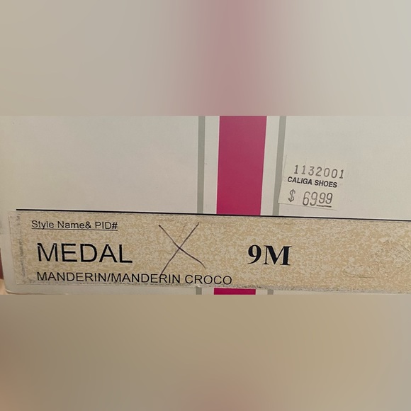 Portia size 9 MEDAL
/MANDERIN CROC - Picture 9 of 9